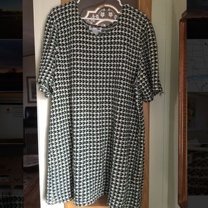 VINTAGE SWEATER DRESS